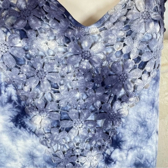 Knox Rose floral appliqué blue tie dye tank top jersey knit women’s medium - Picture 6 of 8